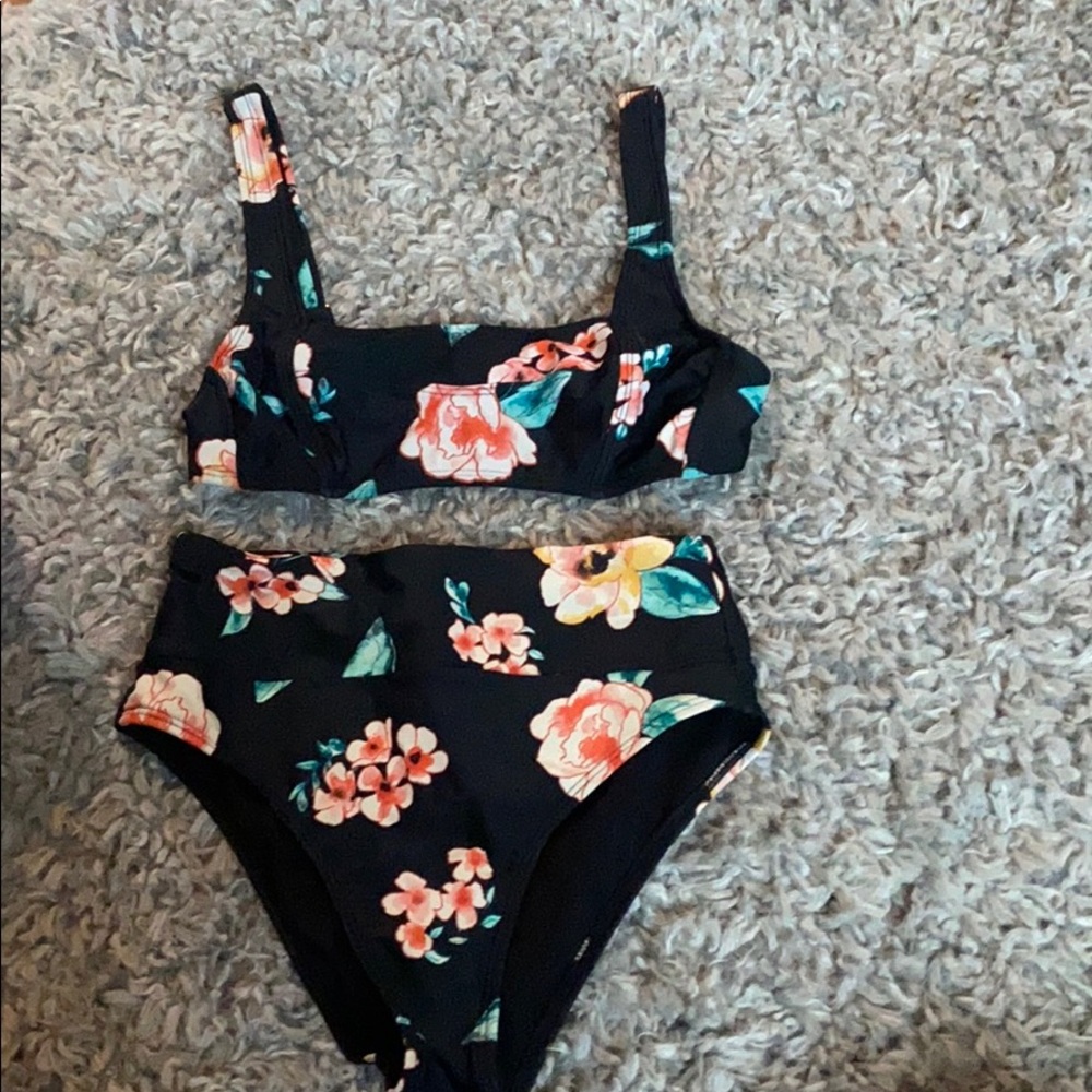 High waisted 2 piece, never worn